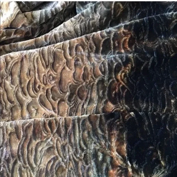 Vintage Shirt Velvet Feel Button Down Large Long Sleeves Textured Button Up - Picture 5 of 5